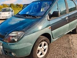 Vert Utilisé 2001 Renault Scénic Monospace | 1 990 €