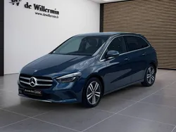 Bleu Utilisé 2021 Mercedes B250 Monospace | 28 900 € (Prix juste)