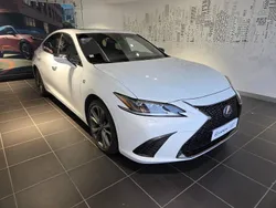 Utilisé 2019 Lexus ES300H Sport Line Berline | 34 990 € (Bon prix)