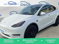 Blanc Utilisé 2024 Tesla Model Y Standard Range SUV | 32 870 €
