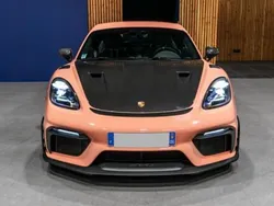 Rouge Utilisé 2022 Porsche Cayman GT4 Coupé | 199 900 €