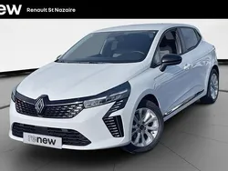 Blanc Utilisé 2024 Renault Clio V Evolution Citadine | 18 990 € (Prix juste)