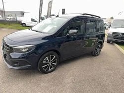 Bleu cavansite metallise Occasion 2023 Mercedes EQT200 Monospace | 32 900 € (Prix juste)