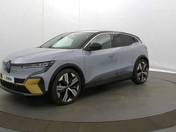 Gris Utilisé 2022 Renault Mégane Iconic Berline | 23 999 € (Prix juste)