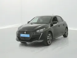 Noir Utilisé 2022 Peugeot 208 Allure Citadine | 13 690 € (Bon prix)