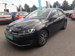 Noir intense Utilisé 2016 VW Golf VII Match Berline | 13 989 € (Bon prix)