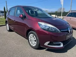Rouge Utilisé 2014 Renault Scénic III Dynamique Monospace | 9 990 € (Prix juste)