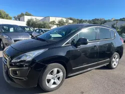 Noir Utilisé 2014 Peugeot 3008 Business-Line Monospace | 8 900 € (Prix juste)