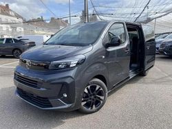 Gris Nouvelle 2025 Opel Zafira Design Edition Van | 44 890 €