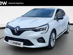 Blanc Utilisé 2023 Renault Clio V Evolution Citadine | 15 490 € (Prix juste)