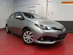 Gris Utilisé 2017 Toyota Auris Berline | 11 490 € (Super prix)