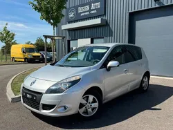 Gris Utilisé 2009 Renault Scénic III Dynamique Monospace | 4 990 € (Prix cher)