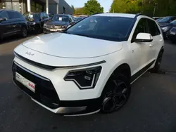 Blanc Utilisé 2023 Kia Niro Premium SUV | 27 990 € (Prix juste)