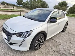 Blanc Utilisé 2023 Peugeot 208 GT Citadine | 18 000 € (Prix juste)