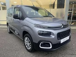 Gris Utilisé 2023 Citroën Berlingo Feel Monospace | 21 490 € (Prix assez cher)