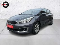 Gris Utilisé 2016 Kia Ceed Berline | 8 990 € (Super prix)