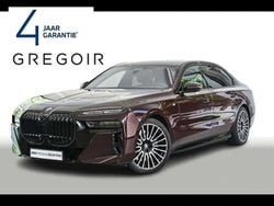 Rouge Utilisé 2025 BMW i7 Sport Line Berline | 113 950 € (Prix juste)