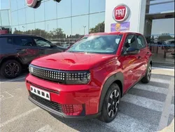 Rouge Nouvelle 2025 Fiat Panda Pop Citadine | 18 990 € (Prix juste)