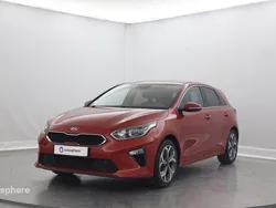 Rouge Utilisé 2019 Kia Ceed Berline | 16 999 € (Prix juste)