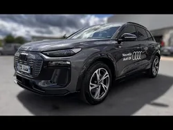 Gris daytona nacré Utilisé 2025 Audi Q6 e-tron S-Line SUV | 76 500 € (Prix juste)