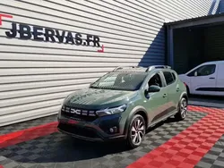Vert Nouvelle 2025 Dacia Sandero Expression Citadine | 19 990 € (Prix juste)
