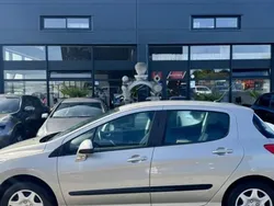 Gris Utilisé 2008 Peugeot 308 Berline | 6 990 € (Prix juste)