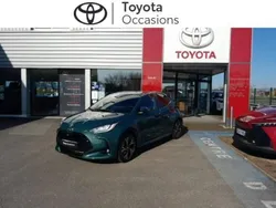 Vert Utilisé 2025 Toyota Yaris Hybrid Design | 23 480 € (Bon prix)