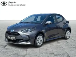 Gris Utilisé 2024 Toyota Yaris Hybrid Berline | 23 066 € (Prix assez cher)