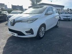 Blanc Occasion 2020 Renault Zoe Zen Citadine | 12 490 € (Prix assez cher)