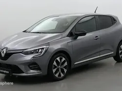 Gris Utilisé 2023 Renault Clio V Evolution Berline | 16 499 € (Prix juste)