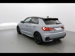 Gris Utilisé 2024 Audi A1 Sportback S-Line Citadine | 31 390 € (Prix juste)