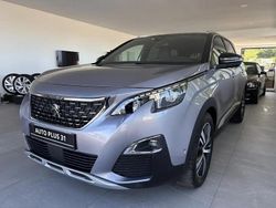 Utilisé 2017 Peugeot 5008 GT-line Monospace | 16 990 € (Prix cher)