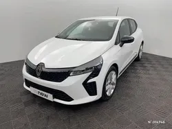 Blanc Utilisé 2024 Renault Clio V Evolution Citadine | 15 990 € (Prix juste)