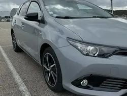 Gris Utilisé 2018 Toyota Auris Hybrid Executive Berline | 12 000 € (Bon prix)
