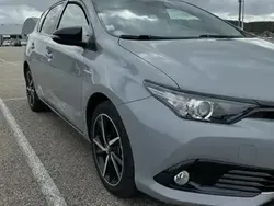 Gris Utilisé 2018 Toyota Auris Hybrid Executive Berline | 13 300 € (Bon prix)