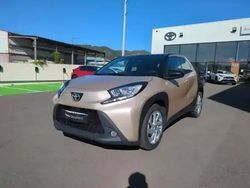 Noir Utilisé 2022 Toyota Aygo Design Citadine | 14 490 € (Prix juste)