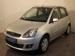 Gris Utilisé 2008 Ford Fiesta Citadine | 4 290 € (Prix juste)