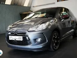 Gris Utilisé 2010 Citroën DS3 Sport Chic Berline | 7 800 € (Prix assez cher)