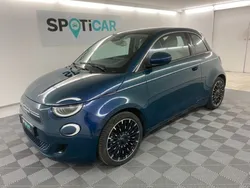 Utilisé 2022 Fiat 500e La Prima Citadine | 18 890 € (Prix assez cher)