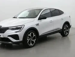 Blanc Utilisé 2024 Renault Arkana Techno SUV | 25 990 € (Prix juste)