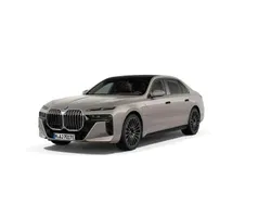 Gris Utilisé 2024 BMW 750 Comfort Edition Berline | 98 700 €