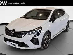 Blanc Utilisé 2024 Renault Clio V Techno Citadine | 18 999 € (Prix juste)
