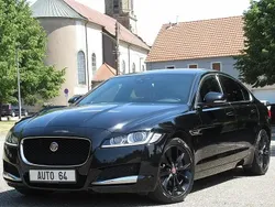 Noir Utilisé 2015 Jaguar XF Portfolio Berline | 18 990 € (Prix juste)
