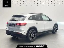 Gris clair Occasion 2023 Mercedes GLA200 AMG line SUV | 37 900 € (Prix juste)
