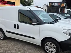 Blanc Utilisé 2015 Fiat Doblò Monospace | 6 990 €