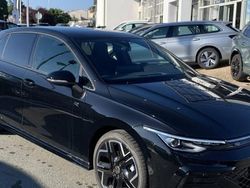 Utilisé 2025 VW Golf VIII R-line Berline | 38 737 € (Prix cher)