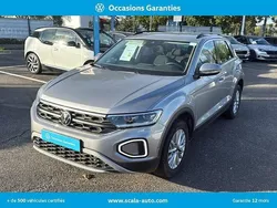 Utilisé 2023 VW T-Roc Life SUV | 26 990 € (Prix juste)