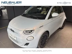 Celestial blue tricouche Utilisé 2022 Fiat 500e Berline | 17 970 € (Prix juste)