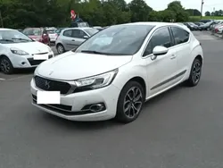 Blanc Utilisé 2016 Citroën DS4 Chic Citadine | 10 990 €