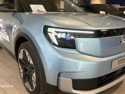 Bleu Utilisé 2025 Ford Explorer Extended Range SUV | 39 990 €